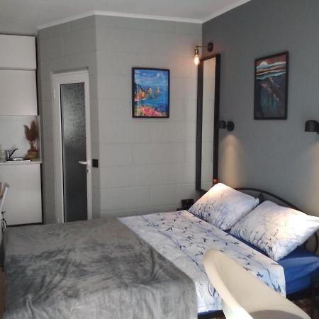 Студия В Комплексе Rozali Appartamento Varna Esterno foto