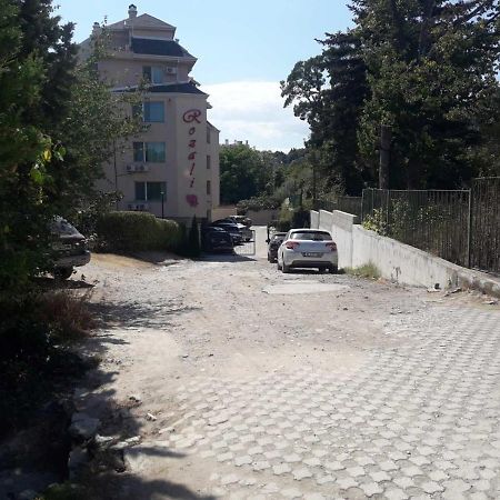 Студия В Комплексе Rozali Appartamento Varna Esterno foto