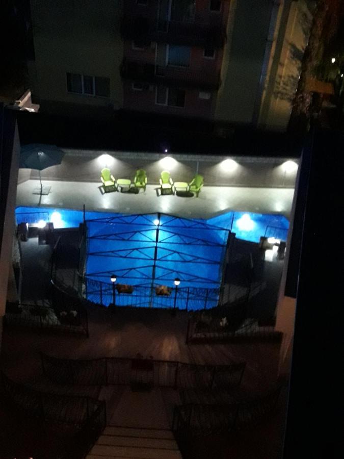 Студия В Комплексе Rozali Appartamento Varna Esterno foto