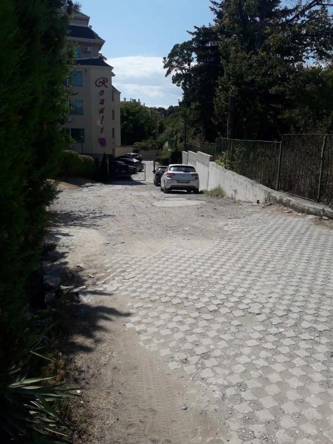 Студия В Комплексе Rozali Appartamento Varna Esterno foto